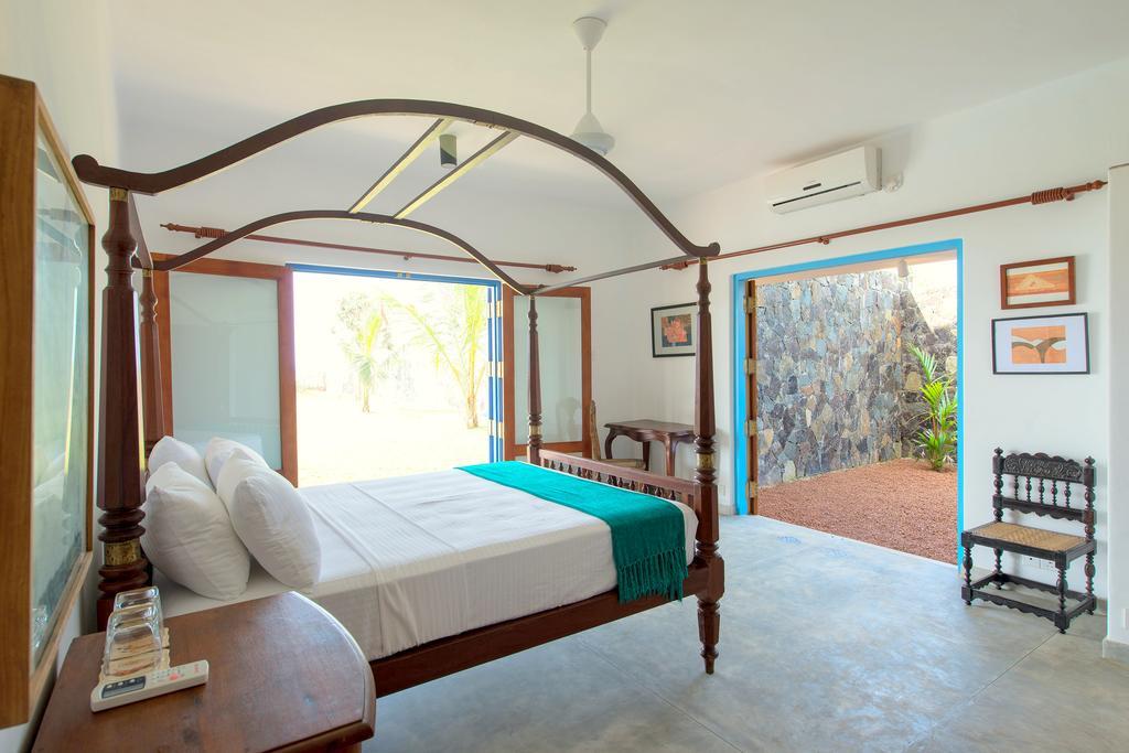 Villa Atulya At Ocean'S Edge Mirissa Exterior photo