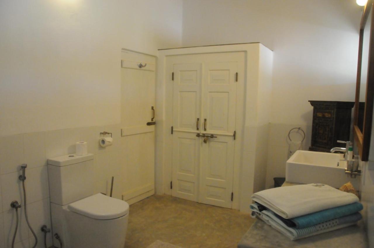 Villa Atulya At Ocean'S Edge Mirissa Room photo